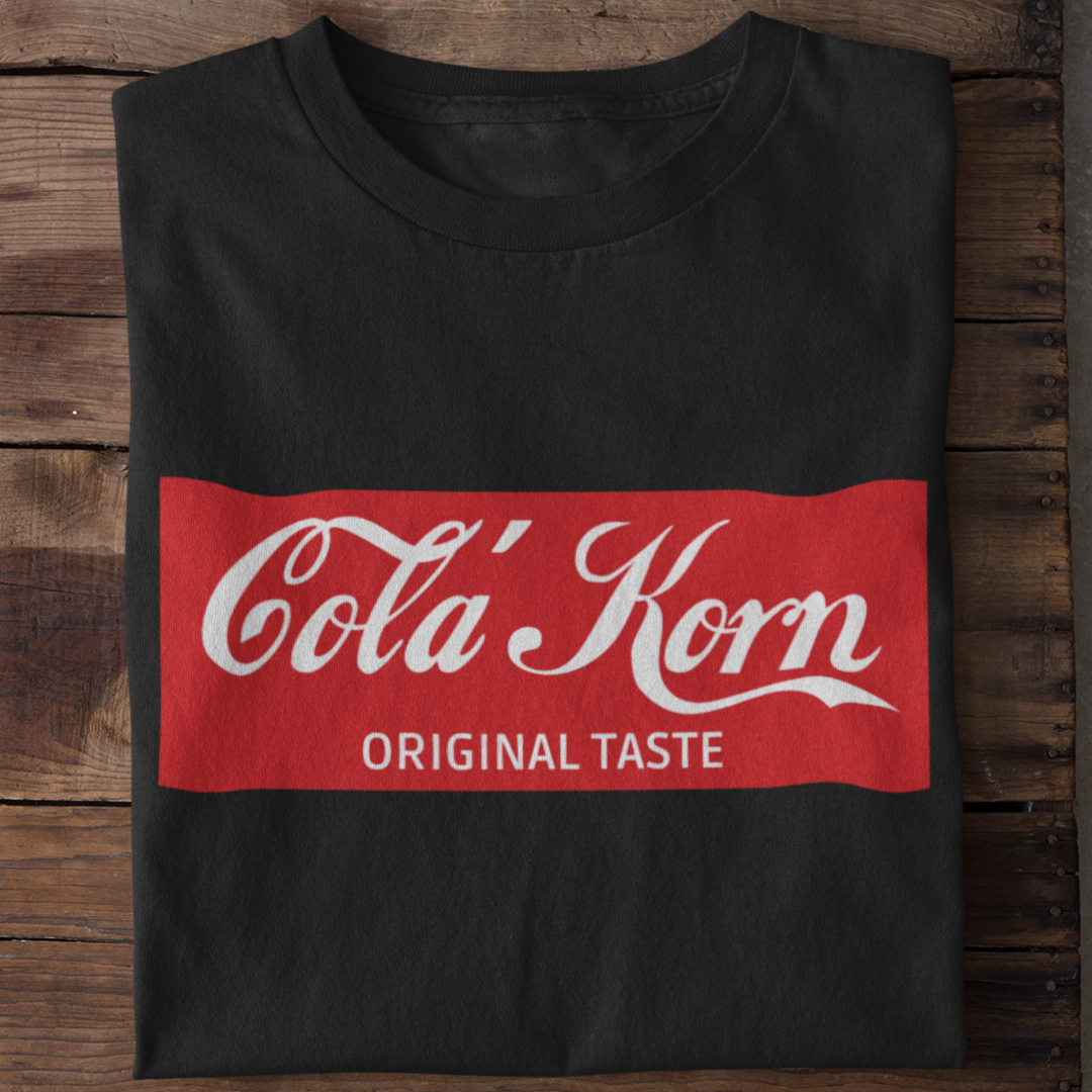 Witziges Cola Korn Shirt in Schwarz von Megatoon – perfektes Sauf-Shirt für jeden Anlass.